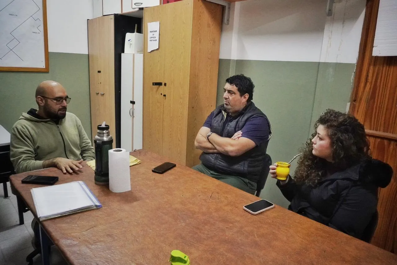 Funcionarios municipales se reunieron con la Vecinal del Área 16