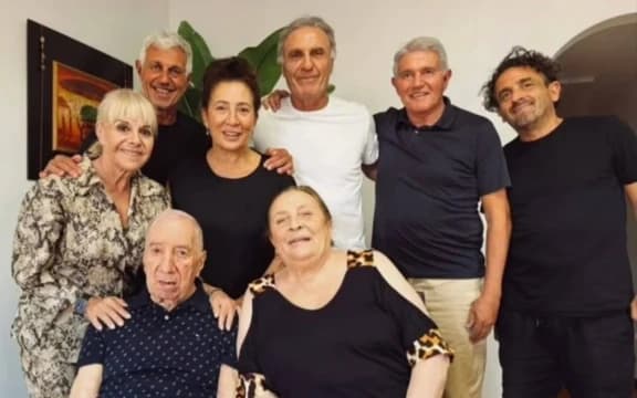 Bilardo celebró sus 88 años rodeado de campeones del mundo y emotivos mensajes