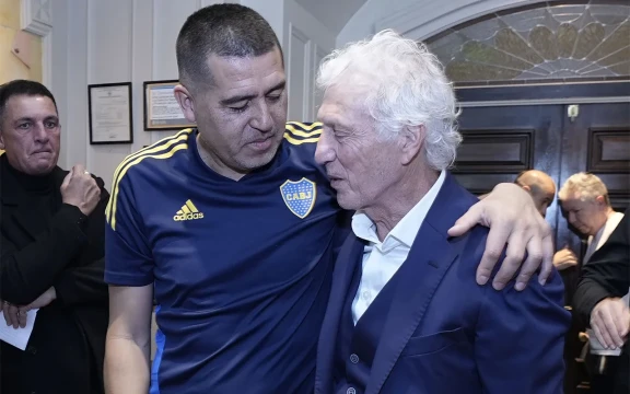 Lo quieren como manager deportivo: Boca llamó a Pékerman