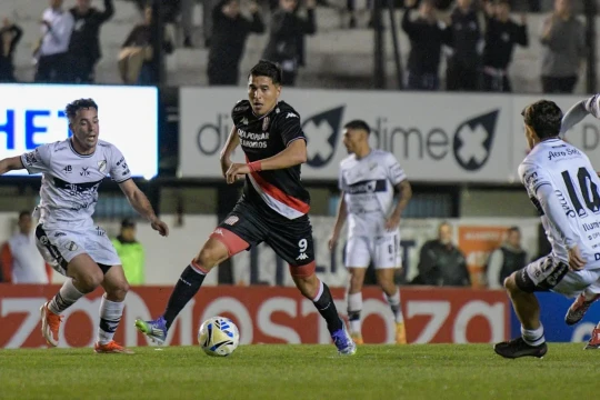 San Martín de Tucumán no pudo pasar del empate