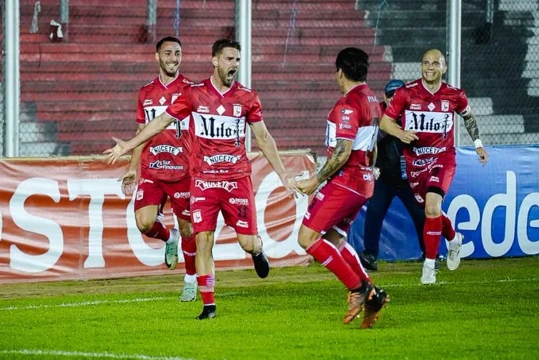 Primera Nacional: Deportivo Morón venció a Gimnasia de Mendoza 