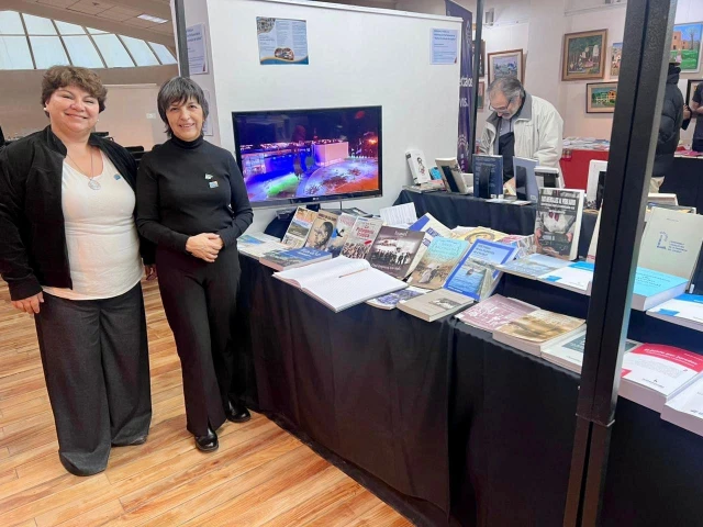 La Biblioteca Pública de la Legislatura del Chubut continúa con su presencia en ferias del libro