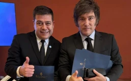 El escándalo de las coimas: Treffinger salió a bancar a Milei