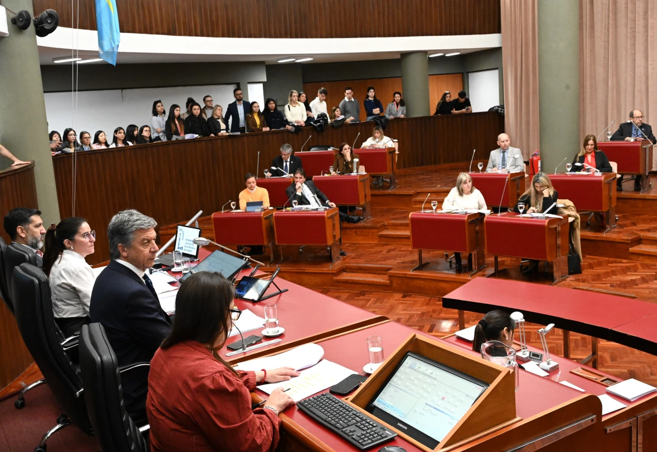 La Legislatura aprobó de manera unánime un repudio a la censura previa y defendió la libertad de expresión