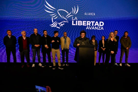 Paliza en provincia de Buenos Aires: cómo el gobierno de Milei sembró su derrota y revivió al kirchnerismo