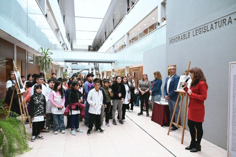 Muestra "Los fundadores de Rawson"