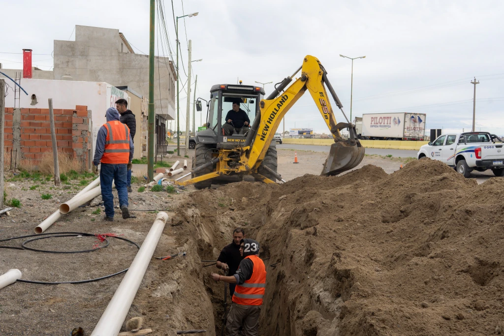 Se concluye tendido de red cloacal en B°3 de Abril