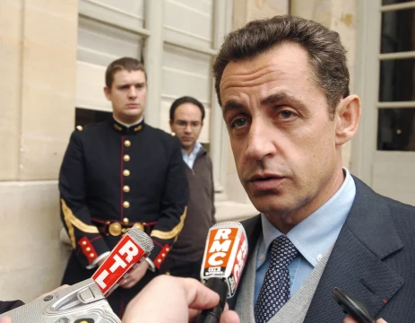 Francia: el expresidente Sarkozy fue condenado a cinco años de prisión