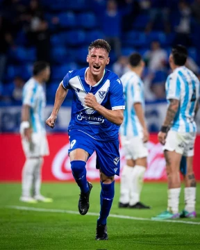 Vélez remontó ante Atlético Tucumán y le ganó por 3-1