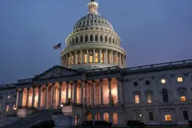 El Gobierno de Estados Unidos entra en cierre por primera vez en casi 7 años