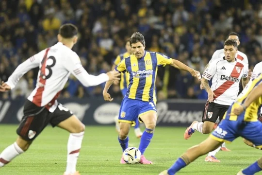 Rosario Central da el golpe y supera a River 2-1