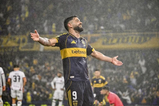 Boca aplastó 5 a 0 a Newell´s 