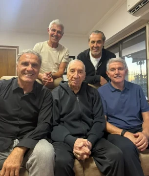 Un grupo de campeones del Mundo de 1986 fue a visitar a Carlos Bilardo