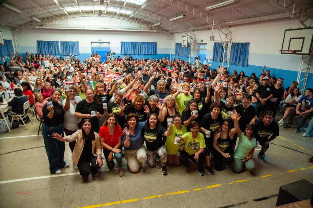 Ana Clara Romero celebró el Día de la Madre junto a más de 400 mujeres en Trelew
