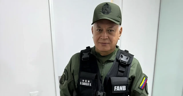 Venezuela “sabrá defenderse con dignidad” ante un eventual ataque de Estados Unidos