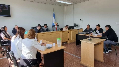 Seis años de cárcel para un policía por extorsionar a un detenido