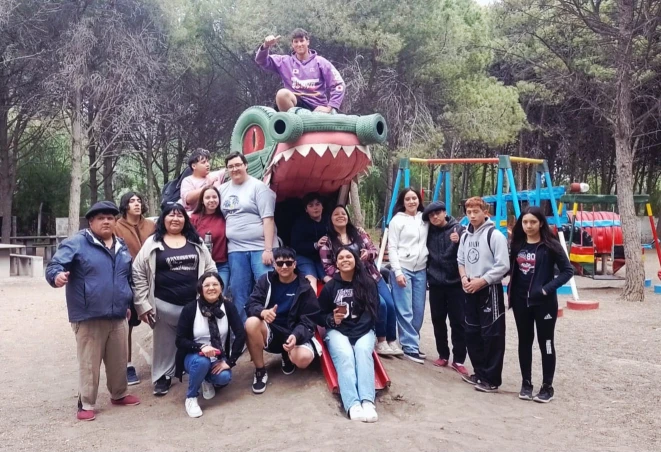 Estudiantes del interior en el Parque Recreativo Municipal de Rawson