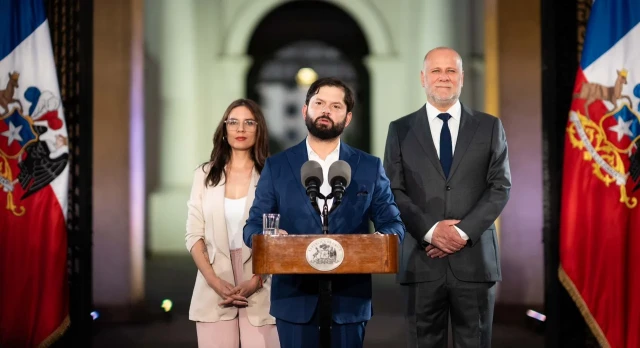 Boric expresó su “satisfacción” por la “jornada democrática” que vivió Chile