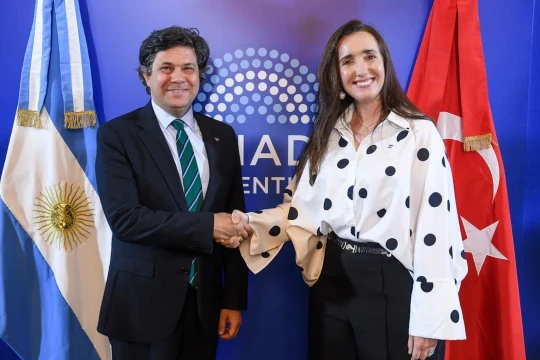 Villarruel toma distancia de la interna libertaria y se refugia en la gestión institucional del Senado