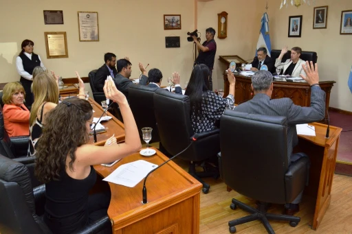 Reconocimiento para un ex empleado municipal en el Parque Recreativo Municipal