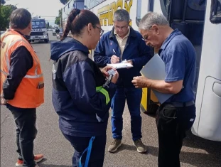 Rawson controla a los choferes de viajes estudiantiles