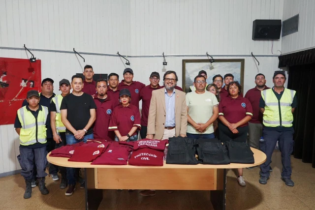 Rawson entregó nueva indumentaria al personal municipal