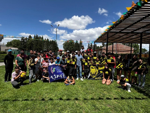 28 de Julio construirá una cancha de césped natural y beach vóley