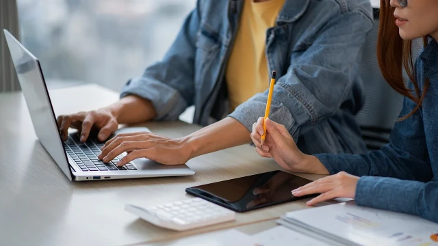 El gobierno de Portugal aprobó el aumento del salario mínimo para 2026