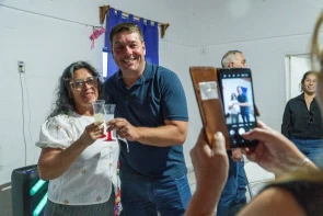 Biss realizó un brindis de Fin de Año con el Coro de Adultos Mayores