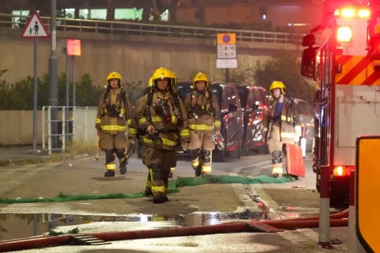 Tragedia en Indonesia: mueren 16 personas tras un voraz incendio en un geriátrico