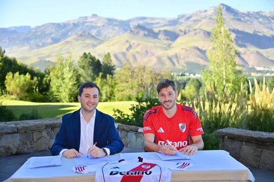 River anunció a Matías Viña y sumó su tercer refuerzo para 2026