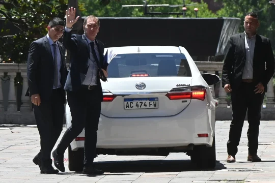 Santilli dialogó con “Nacho” Torres por los incendios