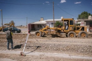 Siguen los trabajos de construcción de cordones cuneta en el Área 12