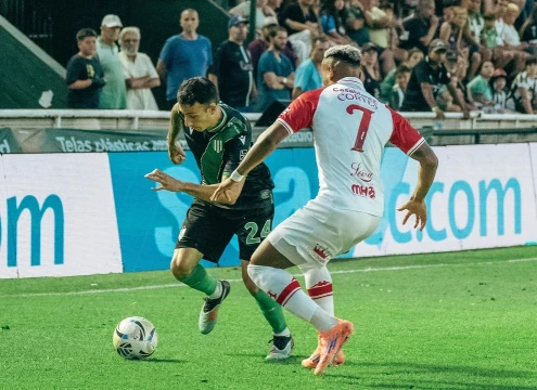 Huracán rescató un empate sobre el final ante Banfield