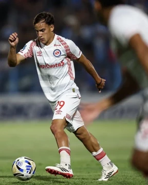 Argentinos Juniors y Estudiantes (RC) igualaron sin goles en el Torneo Apertura