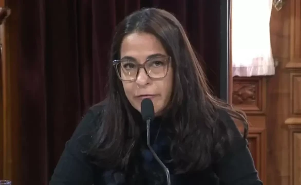 Los interventores del PJ de Jujuy suspendieron a la senadora Moisés por votar con Milei