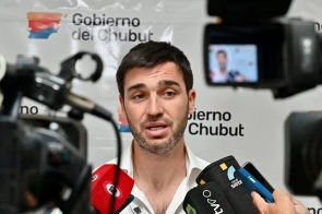 Torres encabezó la conformación de la Mesa de Desarrollo Pesquero y confirmó que elevará a Nación propuestas para eliminar las retenciones 