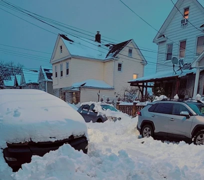 Histórica tormenta de nieve azota Nueva York y paraliza el noreste de EE. UU.