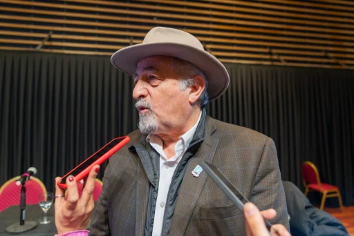 Comodoro: vecinos del barrio Sismográfica denunciaron a la Municipalidad por el derrumbe del cerro Hermitte