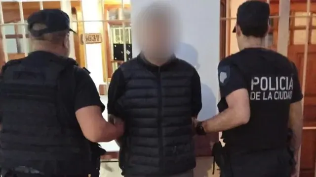 Dos delincuentes asaltaron una casa en Saavedra