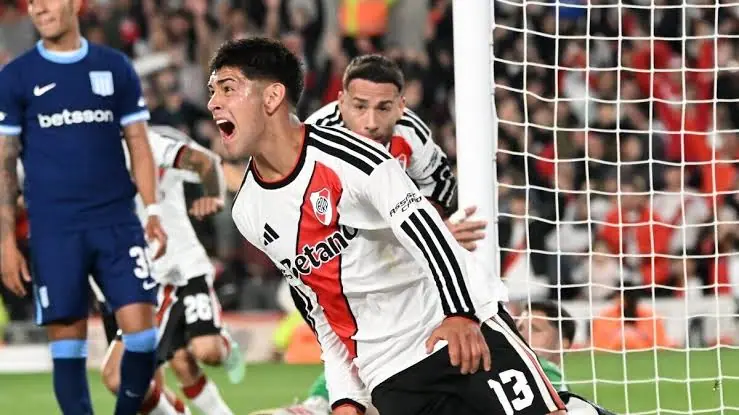 River sumó un triunfo vital ante Racing