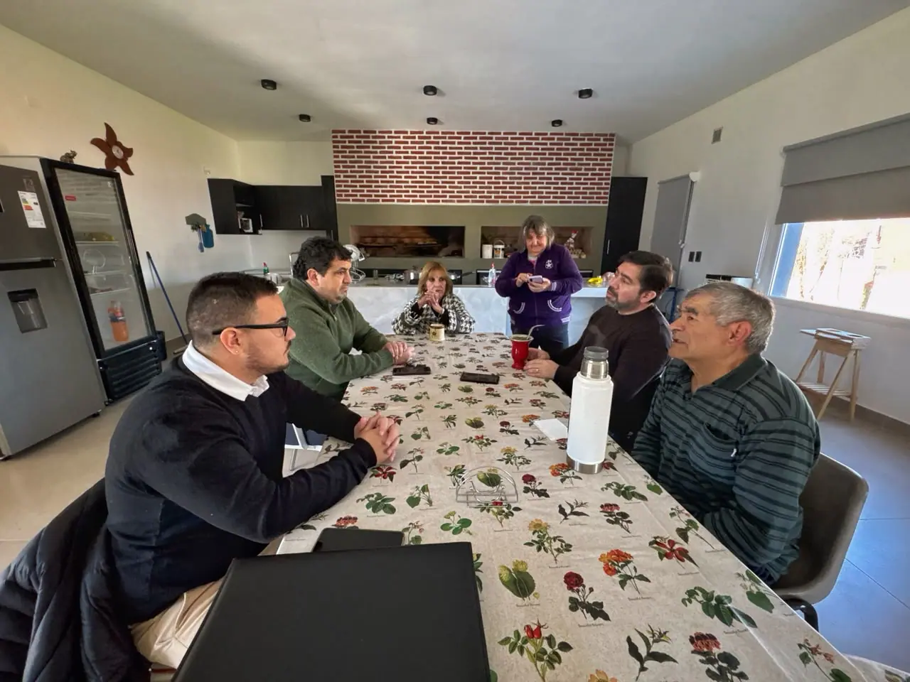 Vecinos del Rodaj Park coordinan mantenimiento urbano