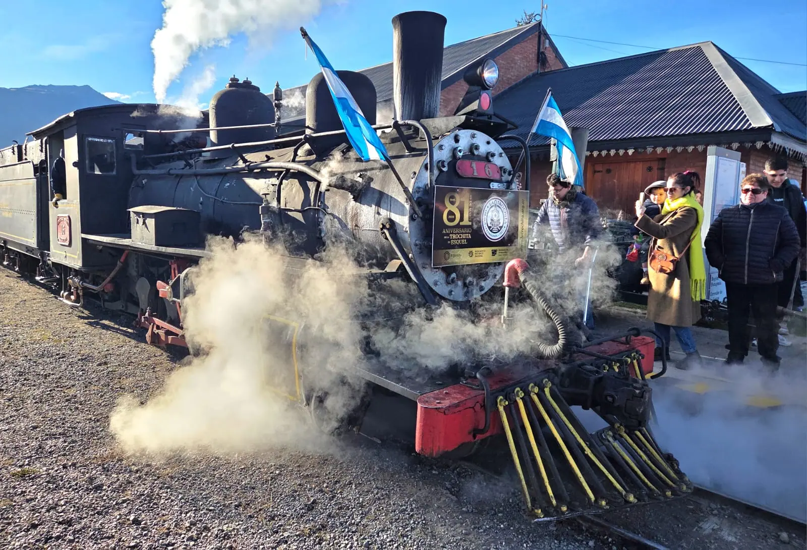 “La Trochita” celebró el 81° aniversario de la llegada a Esquel