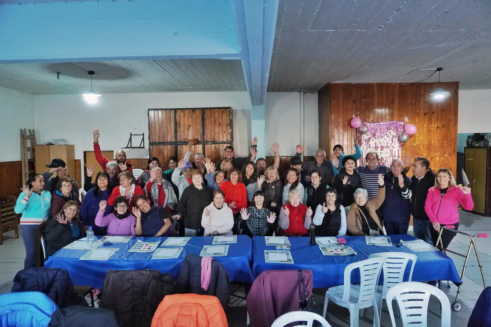 La Colonia Recreativa de Adultos Mayores hizo actividades en el Área 12