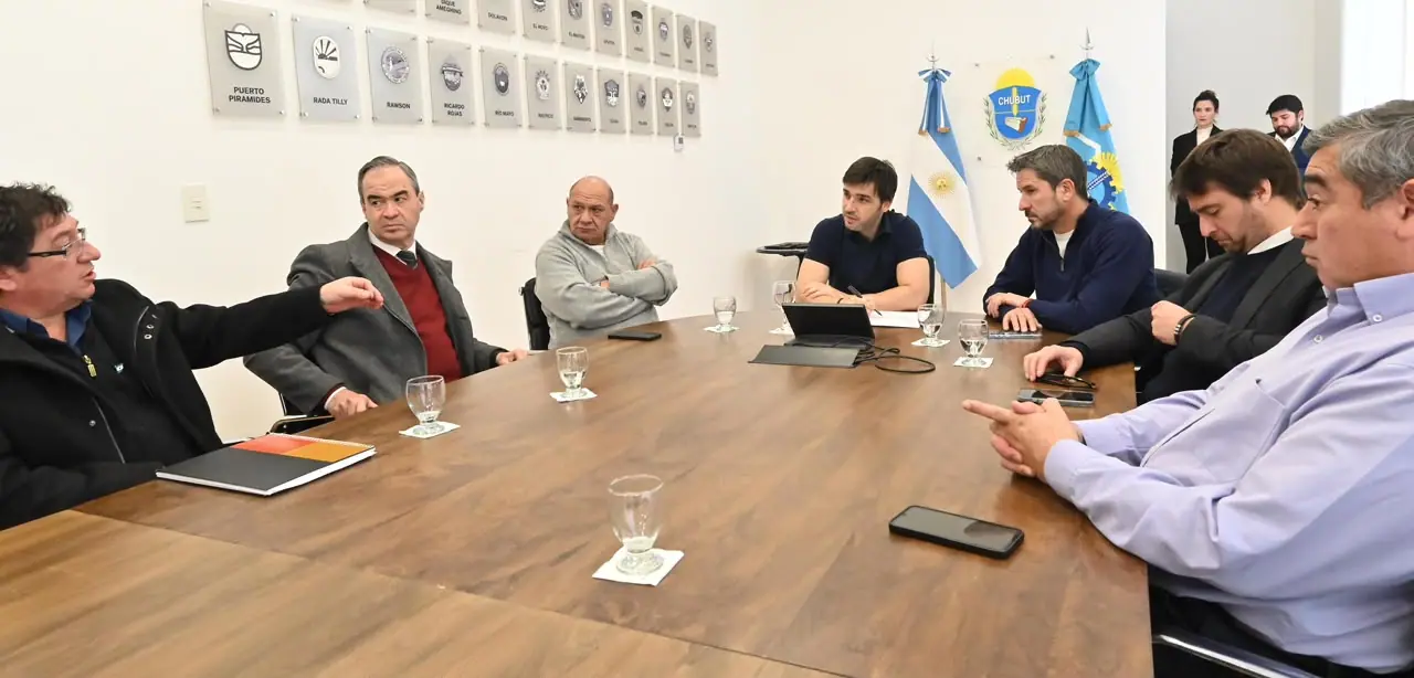 Plan Galina: Provincia avanza con nuevas viviendas y agiliza la entrega de títulos de propiedad del IPV