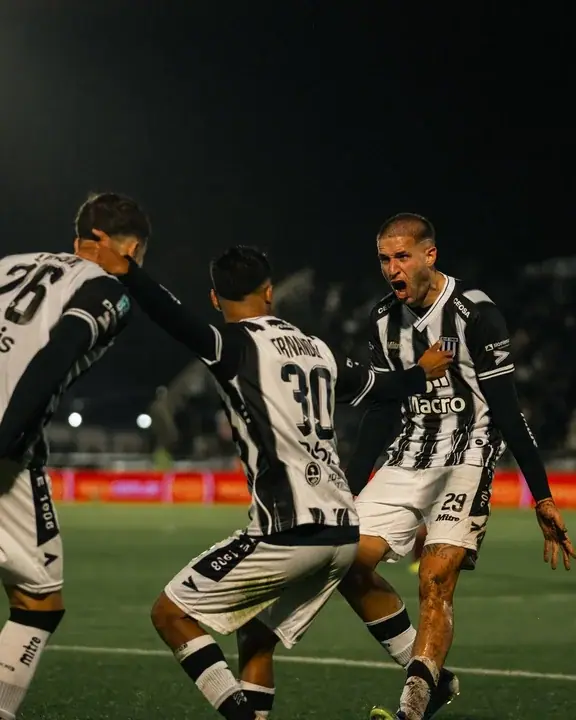 Gimnasia (M) sorprendió y le ganó a Lanús por el Torneo Apertura