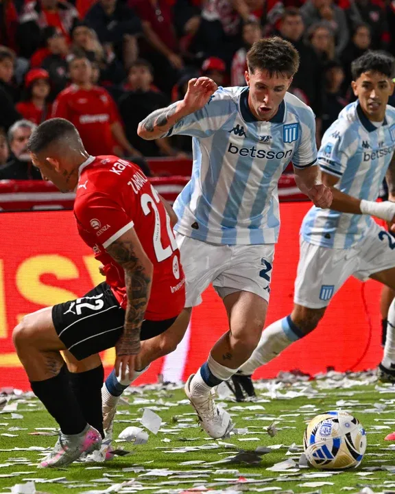 Racing pone primera en la Copa Sudamericana