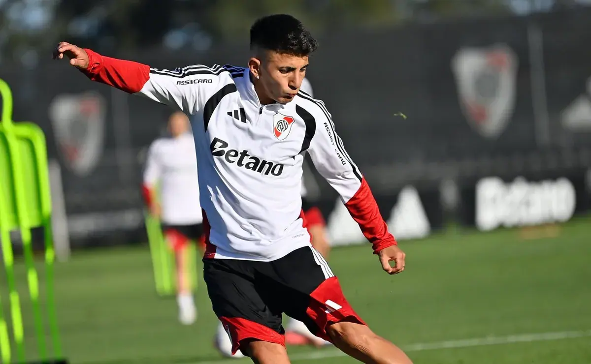 ¿Debuta Almada? El posible once de River para enfrentar a Argentinos Juniors