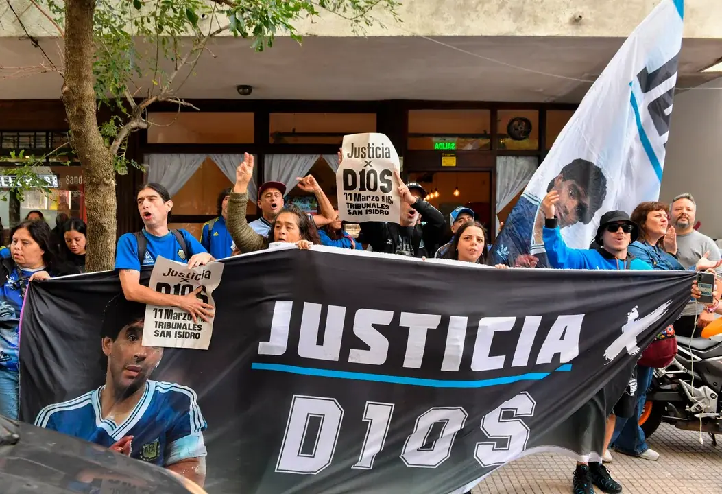 Un forense y los médicos de la clínica Ipensa declararán en el juicio por la muerte de Maradona