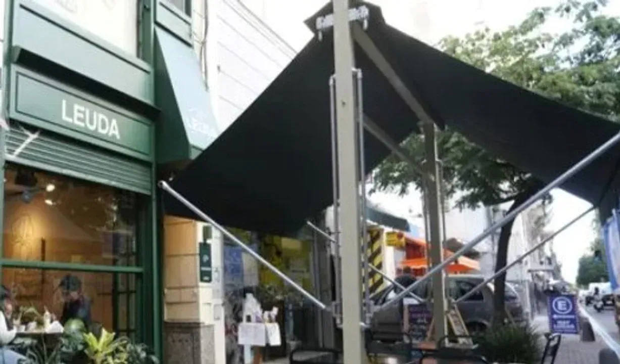 Rosario: un hombre agredió a una moza en un bar y fue detenido